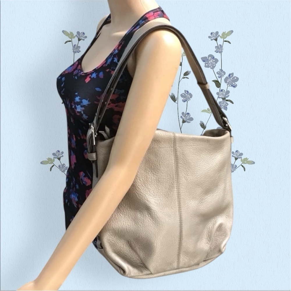 Coach Vintage Metallic Silver Leather Shoulder Satchel Duffel Bag Purse